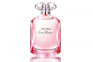Shiseido Ever Bloom<br />Ewige Blume – der außergewöhnliche Duft weißer Blüten, erfüllt von strahlender Eleganz!<br /><br />Lassen Sie sich entführen in eine Welt sinnlicher Akkorde aus Orangenblüten, Gardenien und zitrischem Hinoki-Holz gepaart mit der anmutigen Frische von Lotus  und Veilchen.<br /><br />Shiseido Ever Bloom ist eine  außergewöhnliche Duftkomposition die ihre  Trägerin im eleganten  Wechselspiel umhüllt – zart und  kraftvoll zugleich – und ihrer inneren  Schönheit Ausdruck  verleiht.<br /><br />Voller Frische, Sinnlichkeit und Anmut.